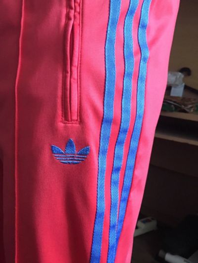 Лот: 12440607. Фото: 1. спортивные брюки Adidas. Брюки, джинсы, шорты