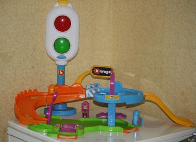 Лот: 13389523. Фото: 1. Игровой набор Bburago «Светофор... Развивающие