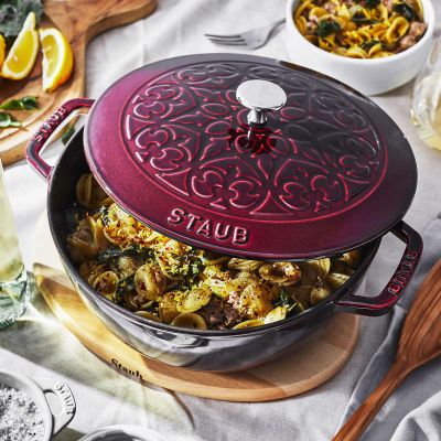 Лот: 24941909. Фото: 1. Кокот 26см Staub La Cocotte Лилия... Кастрюли