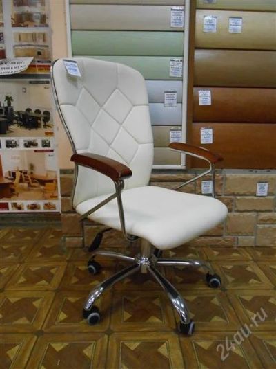 Лот: 2674612. Фото: 1. Кресло Руководителя Арт. 826 белое. Другое (офисная мебель и домашние кабинеты)