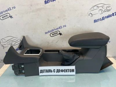 Лот: 23532234. Фото: 1. подлокотник Ford Focus CB4. Двигатель и элементы двигателя