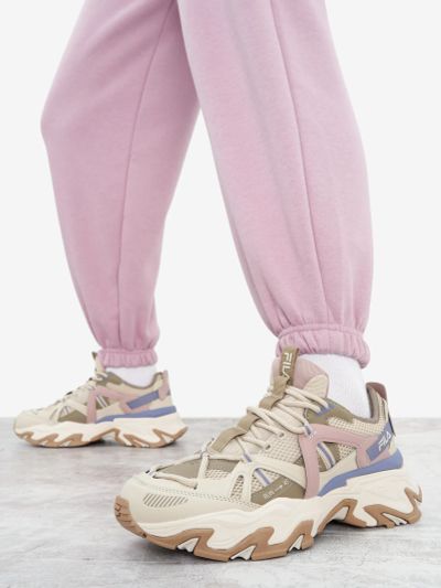 Лот: 23242385. Фото: 1. Кроссовки женские FILA Trace Low... Другое (одежда, обувь, галантерея)