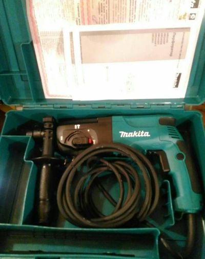 Лот: 11993785. Фото: 1. Перфоратор Makita HR2450. Электроинструмент