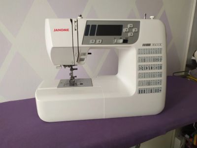 Лот: 18087778. Фото: 1. Швейная машинка Janome. Швейная, вязальная