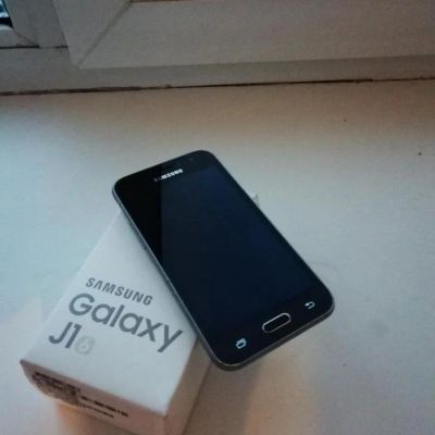 Лот: 12138392. Фото: 1. Samsung galaxy j1 2016(4G LTE). Смартфоны