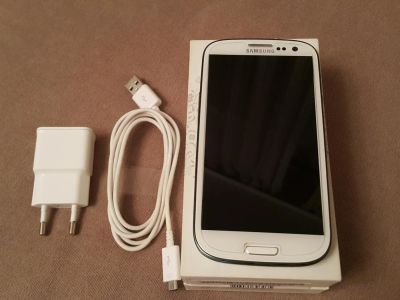 Лот: 11195313. Фото: 1. Samsung galaxy S3 + microSD 8Gb. Смартфоны