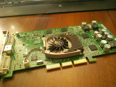 Лот: 5481378. Фото: 1. Видеокарта Nvidia Quadro на AGP... Видеокарты