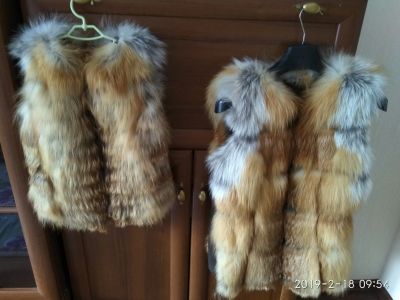 Лот: 13242559. Фото: 1. Комплект из 2 желетов из лисы... Верхняя одежда