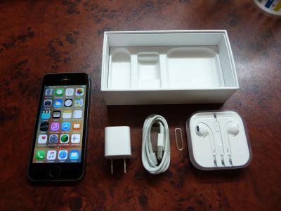 Лот: 6768389. Фото: 1. Продам Apple iPhone 5s 16Gb (серый... Смартфоны