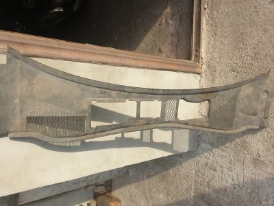 Лот: 14800353. Фото: 1. Решетка на аккумулятор passat... Кузов