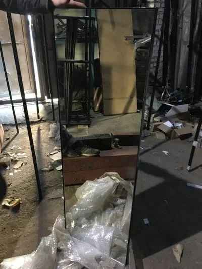 Лот: 14929767. Фото: 1. Зеркало настенное в метал оправе... Зеркала