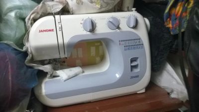 Лот: 3882750. Фото: 1. Швейная машина Janome 2049S. Швейная, вязальная