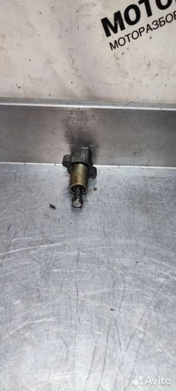 Лот: 22462977. Фото: 1. Натяжитель цепи Suzuki GSX 400... Запчасти