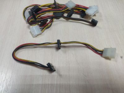 Лот: 21637089. Фото: 1. Переходник molex-2 sata для питания... Шлейфы, кабели, переходники