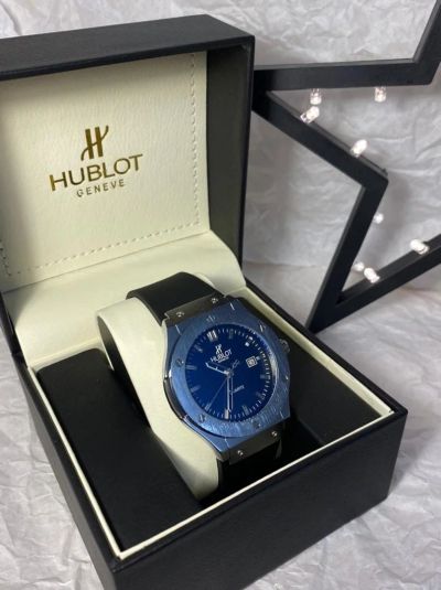 Лот: 17672586. Фото: 1. Часы Hublot в коробке новые. Другие наручные часы
