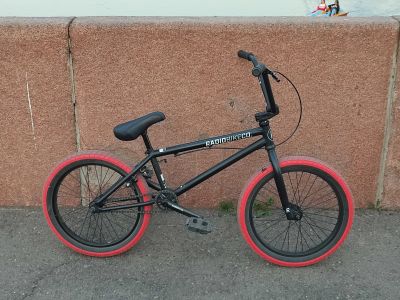 Лот: 19003258. Фото: 1. BMX radio darko matt black. Велосипеды