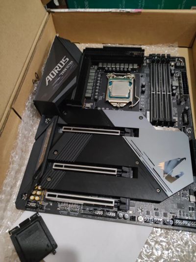 Лот: 19434059. Фото: 1. Gigabyte Z590 aorus ultra + Intel... Материнские платы