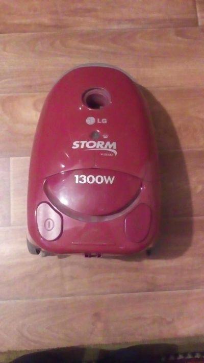 Лот: 6178060. Фото: 1. пылесос Lg 1300w. Пылесосы, паровые швабры