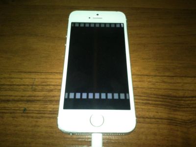 Лот: 6151980. Фото: 1. iphone 5s-16gb-оригинал(читаем... Смартфоны