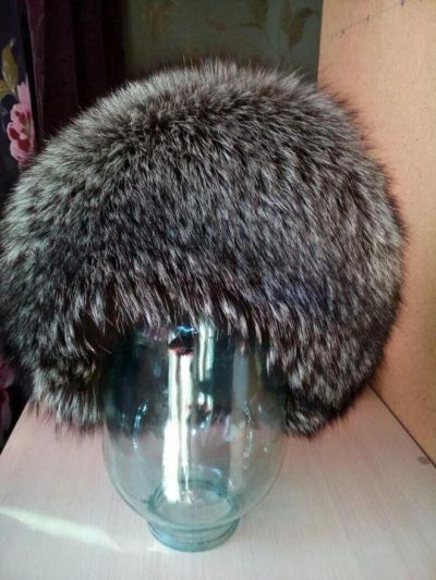 Лот: 9982691. Фото: 1. Шапка из чернобурки. Размер с... Головные уборы