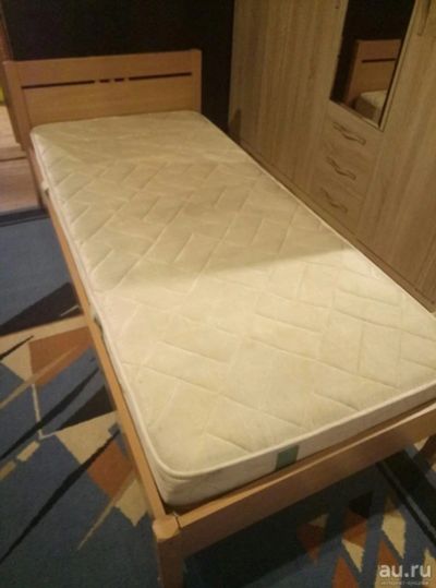 Лот: 15303613. Фото: 1. Продам односпальную кровать с... Кровати