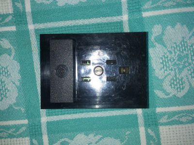 Лот: 16274214. Фото: 1. Телефонный разъём VEF, черная... Проводные телефоны