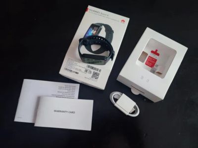 Лот: 24385493. Фото: 1. Huawei Band 8 [Black, РСТ, отличное... Смарт-часы, фитнес-браслеты, аксессуары