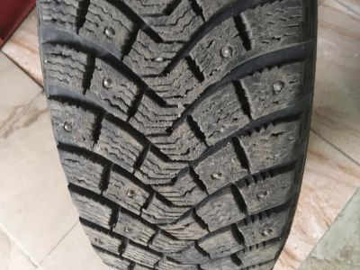 Лот: 12536537. Фото: 1. Зимняя резина Michelin X-Ice north... Шины