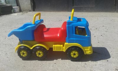Лот: 7741139. Фото: 1. Машинка-каталка. Другое (детский транспорт)