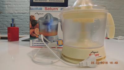 Лот: 6991496. Фото: 1. Соковыжималка для цитрусовых Saturn... Кухонная