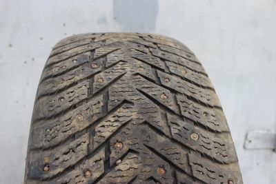 Лот: 24643992. Фото: 1. Шина зимняя Nokian Hakkapelitta... Шины