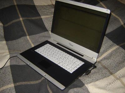 Лот: 371454. Фото: 1. Ноутбук Fujitsu-Siemens Amilo... Ноутбуки