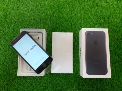 Лот: 14977429. Фото: 1. Apple, iPhone 7, 32. Смартфоны