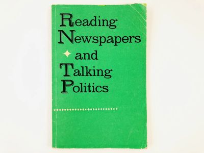 Лот: 23291978. Фото: 1. Reading Newspapers and Talking... Другое (учебники и методическая литература)