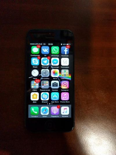 Лот: 8550260. Фото: 1. Смартфон Apple iPhone 5 Черный... Смартфоны