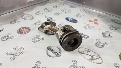 Лот: 23591486. Фото: 1. Шатун Peugeot 407 DW10BTED4 (RHR... Двигатель и элементы двигателя