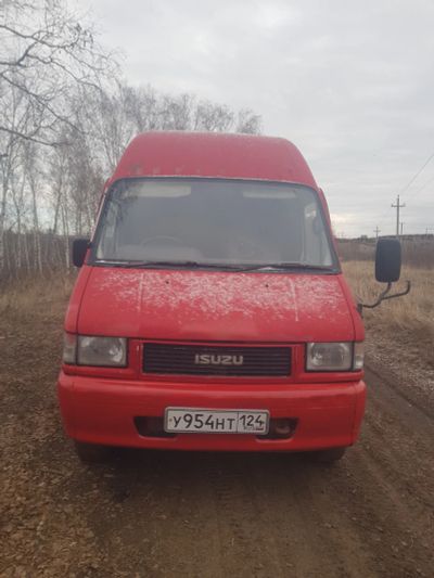 Лот: 19839421. Фото: 1. Фургон Isuzu elf. Автомобили