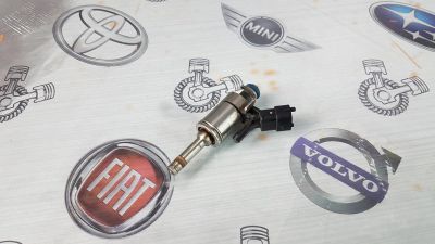 Лот: 23584125. Фото: 1. Форсунка Peugeot 3008 EP6FDTM... Двигатель и элементы двигателя