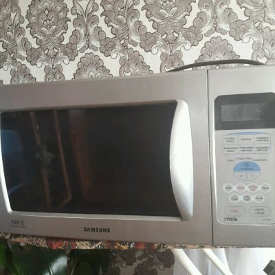 Лот: 9592923. Фото: 1. Микроволновка Samsung. Микроволновки, мини-печи