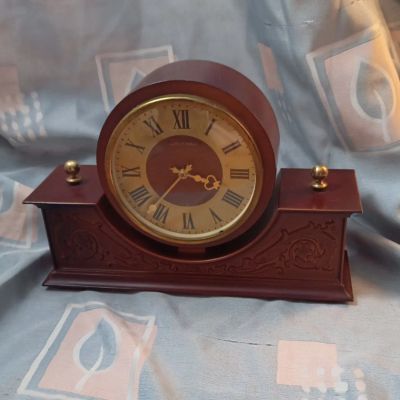Лот: 20041278. Фото: 1. Часы. Часы настенные, настольные