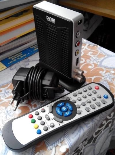 Лот: 9169174. Фото: 1. Цифровая приставка DVB-T2 - Неисправно... Цифровое, спутниковое ТВ