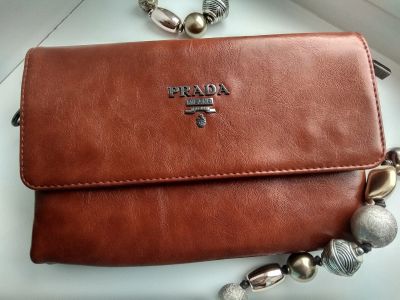 Лот: 16971004. Фото: 1. Сумочка Prada (24*17см.). Сумки
