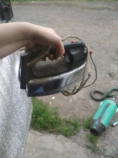 Лот: 14002600. Фото: 1. Винтажные утюги. Утюги, парогенераторы, отпариватели