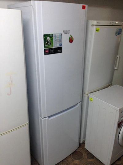Лот: 7458968. Фото: 1. Б/у хололильник hotpoint-ariston... Холодильники, морозильные камеры
