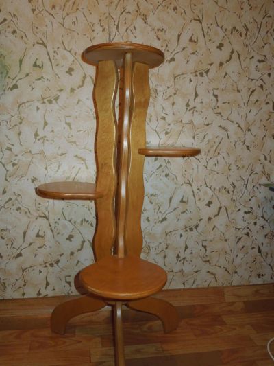 Лот: 5016274. Фото: 1. продам подставку под цветы. Другое (предметы интерьера)