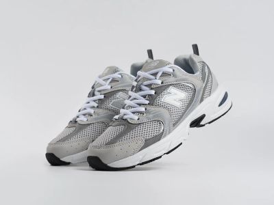 Лот: 25106764. Фото: 1. Кроссовки New Balance 530. Кеды, кроссовки, слипоны