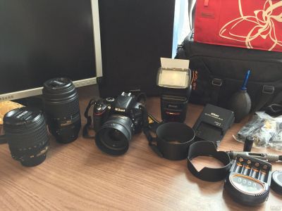 Лот: 13564675. Фото: 1. Nikon D5100 + 3 объектива + вспышка... Цифровые зеркальные