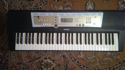 Лот: 3974579. Фото: 1. синтезатор Yamaha PSR- R200. Клавишные