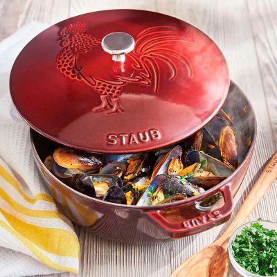 Лот: 24942713. Фото: 1. Кокот Петух Staub 3,6л, гранатовый. Кастрюли
