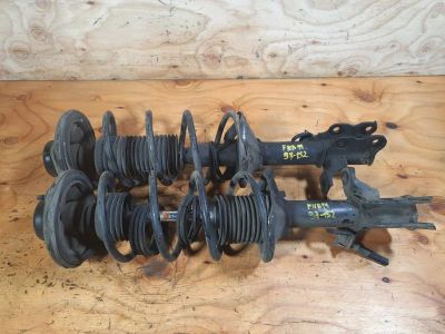 Лот: 18535285. Фото: 1. Стойка Nissan Sunny FNB14 GA15DE... Ходовая, подвеска, рулевое управление